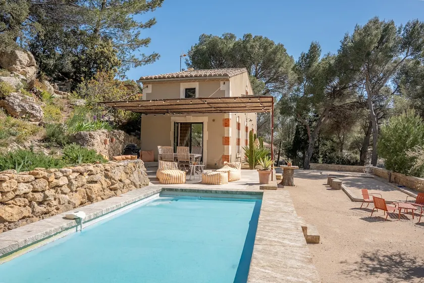 Provence house with pine forest view, large garden and private pool - Image 1