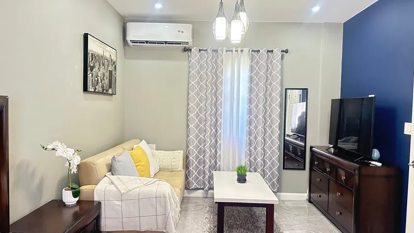 Private Entrance home (private apartment) - Image 1