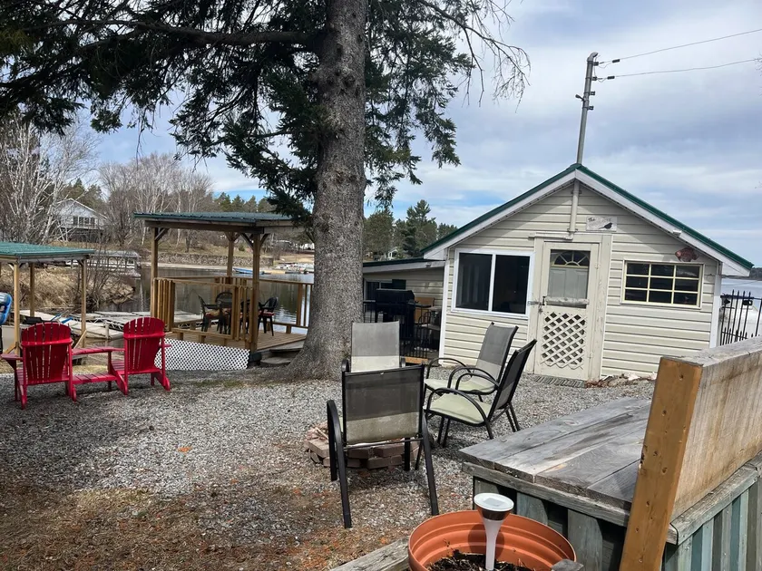 Beach deck overlooking Weslemkoon Lake. (Gilmour) - Image 1
