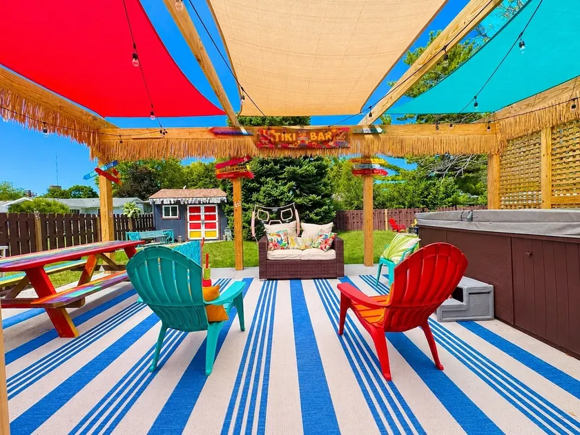 Time Traveler | Hot Tub, Arcade & Tiki Backyard - Image 1