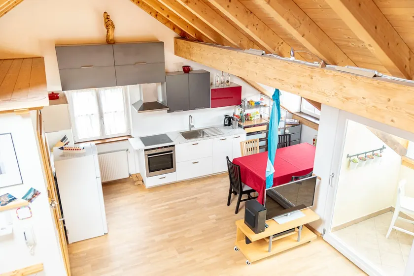 Centrally located apartment in Cornaiano - Image 1