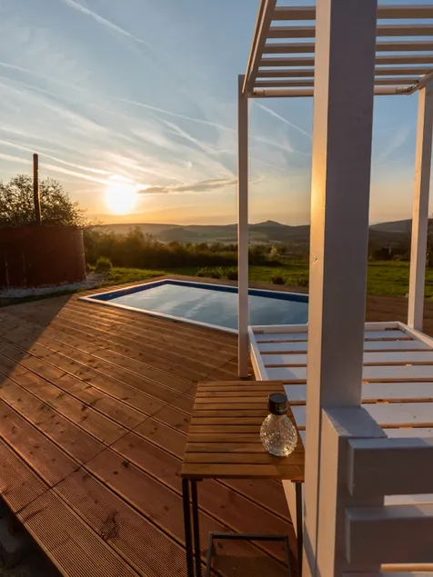 Káli Vineyard Estate with pool, sauna and hot tub - Image 1