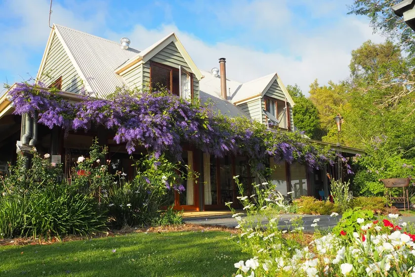 French Cottage & Loft - Image 1