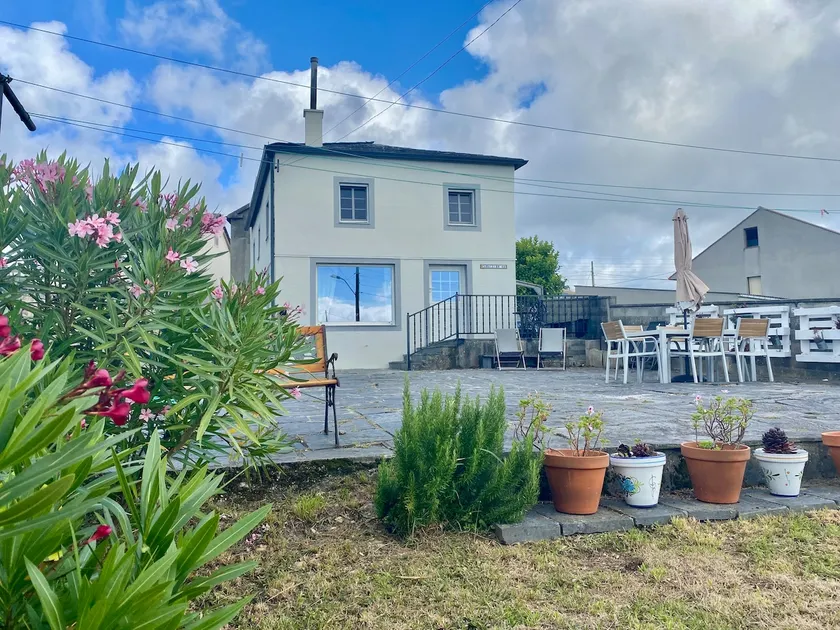 Sunset Cottage - Image 1