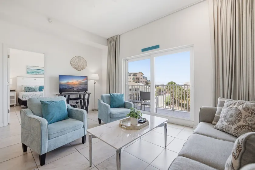 Sunny Condo | Steps to John`s Pass & Beach | Pool - Image 1