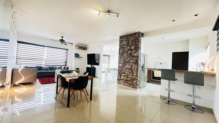 Entire Penthouse Apartment Cumbres with city view - Image 1
