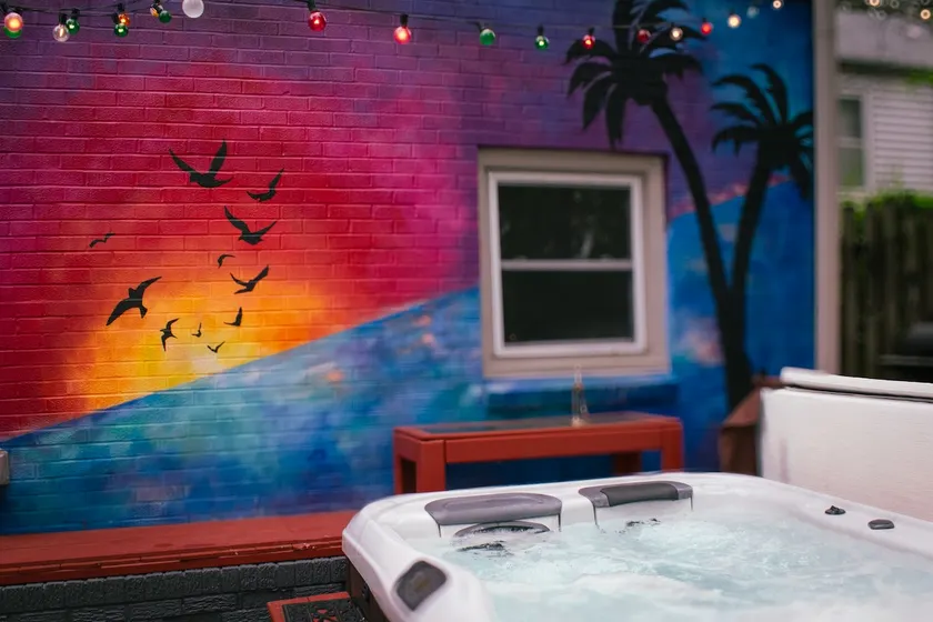 The Oasis Hideaway: Hot Tub, Fire Pit, 4Bed, Games - Image 1