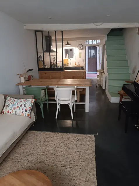Beautiful village house - Image 1