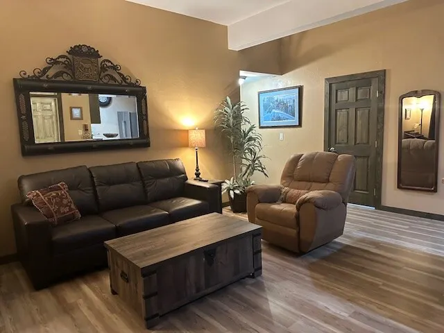 Bozeman Airport - 5 Minute Drive (2 Bed, 1 Bath) - Image 1
