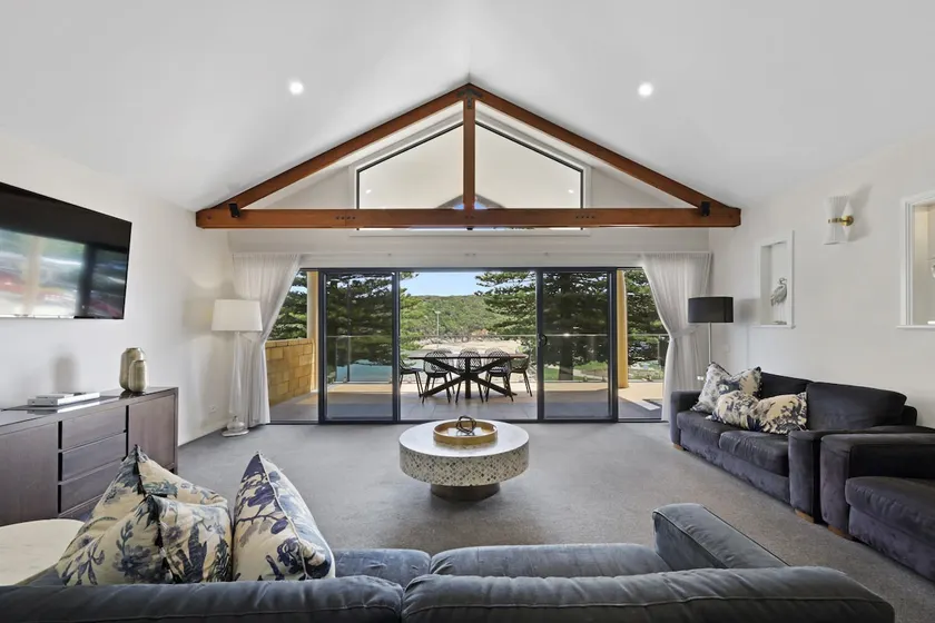 Penthouse 9 - Image 1