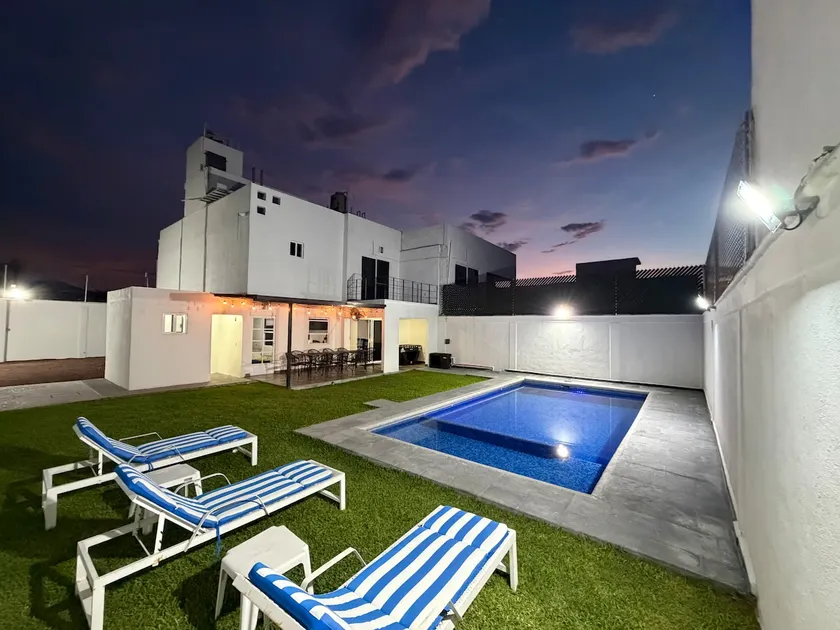 Comfortable house on a private street Teques - Image 1