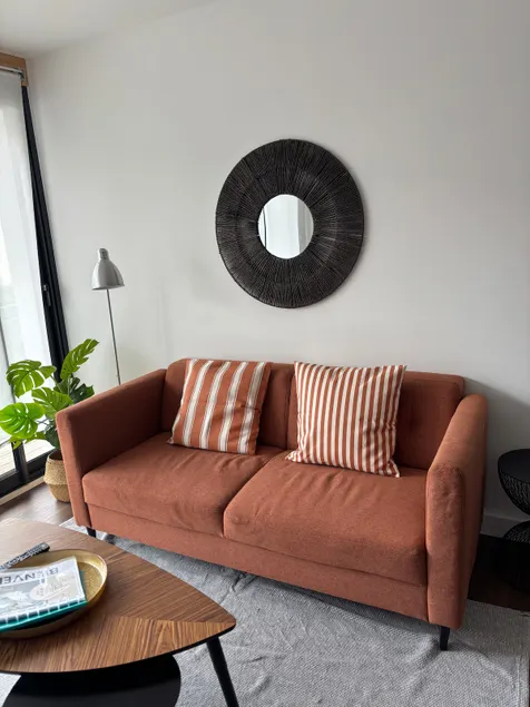 City center apartment with terrace at the foot of the cathedral. - Image 1