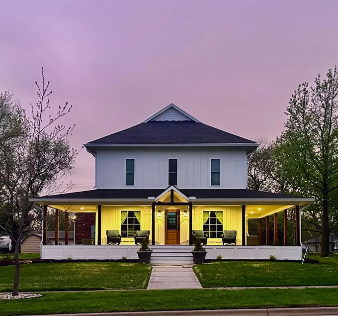 Lyndon Guesthouse - Image 1