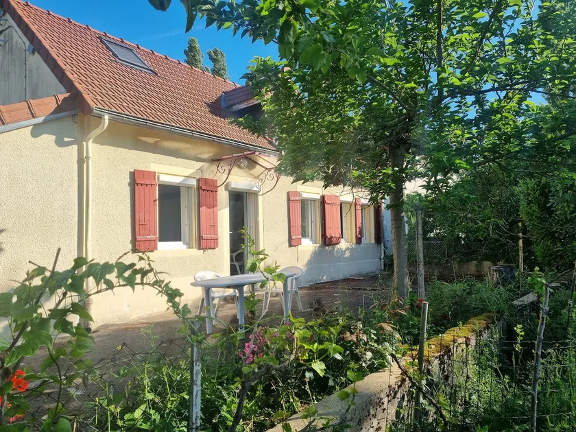 Quiet cottage • Thermal baths within walking distance • Parking • Pets OK - Image 1