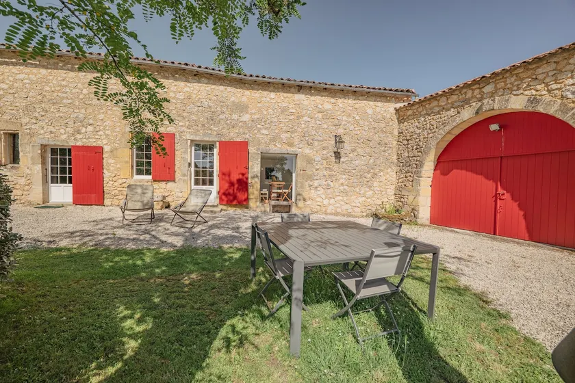 Charming house, garden, Entre-Deux-Mers - Image 1