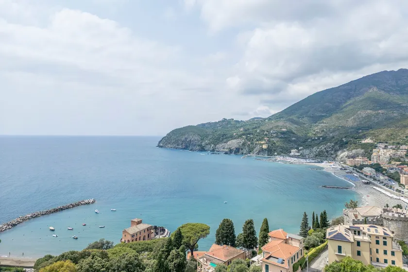 Sweet Helen with Sea View - Image 1