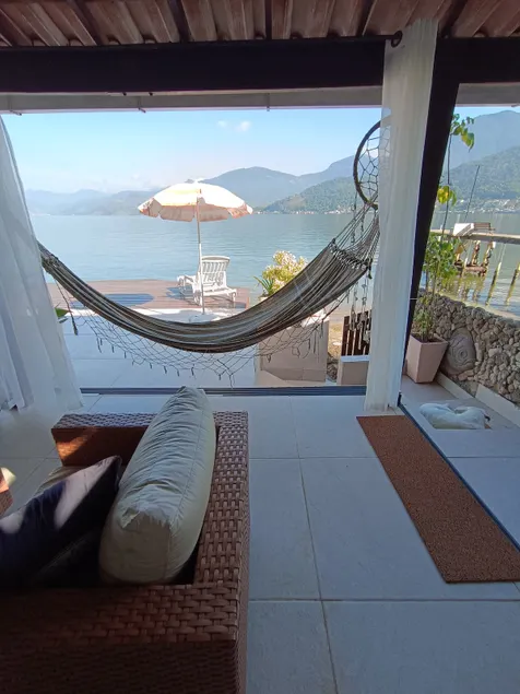 Beach house - Island retreat with your feet in the sand! - Image 1