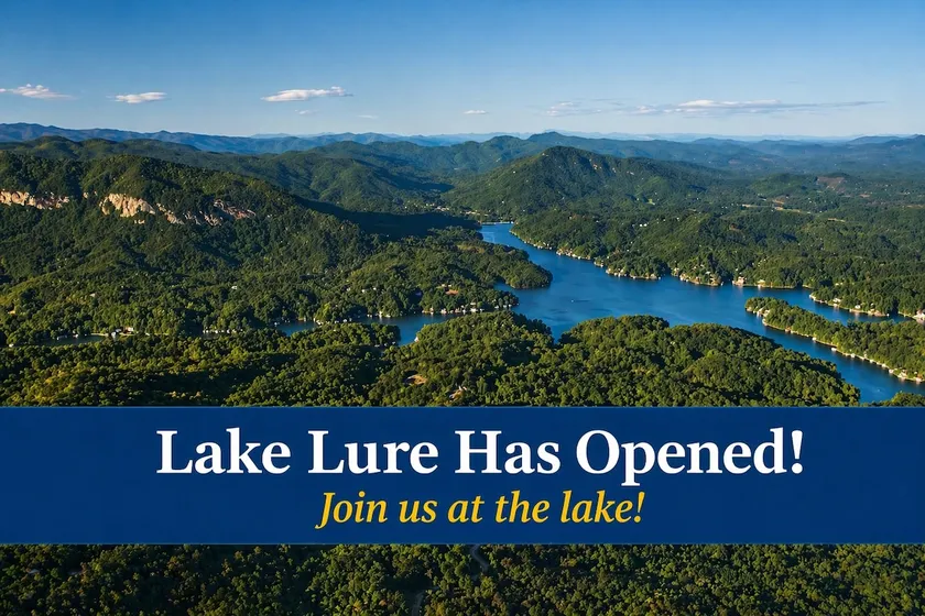 On the lake! Mountain and water views! Hot tub! - Image 1