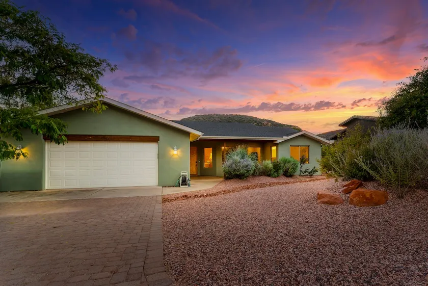 10 Min-Buddha Beach- Oak Creek | Pet & RV Friendly - Image 1