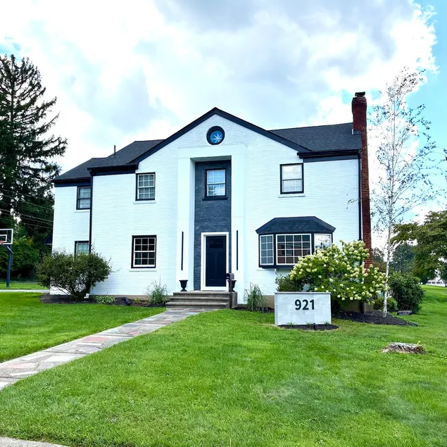 Modern farmhouse charm in the heart of Bethlehem  - Image 1