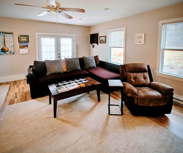 Modern Hideaway in Augusta - Image 1
