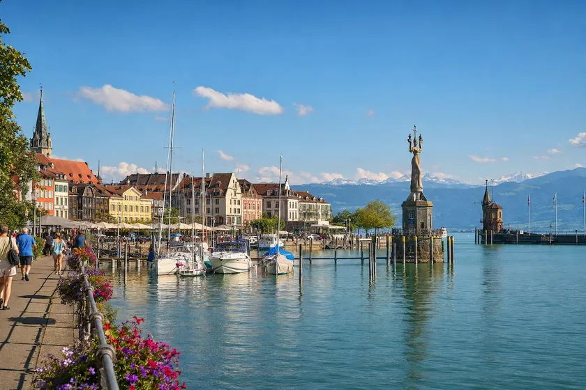 Direct proximity to Lake Constance & 10 minutes to Konstanz train station - Image 1
