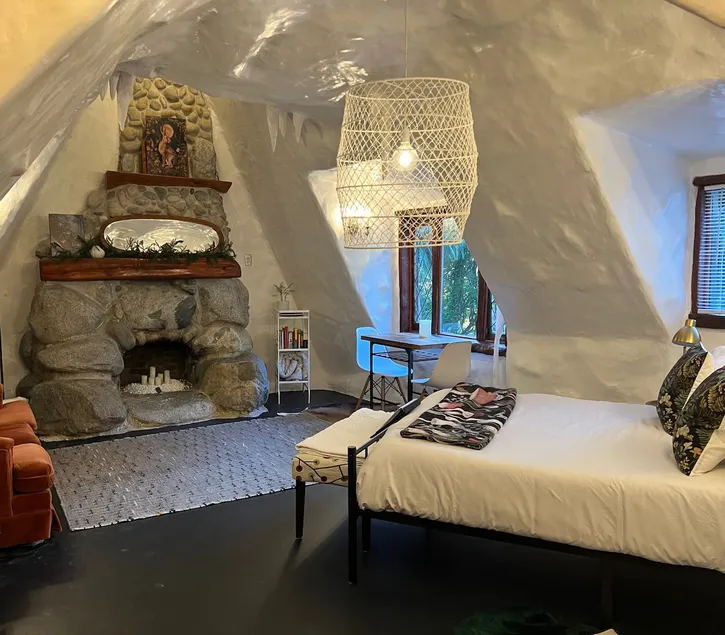 Enchanted Forest Suite in Iconic Storybook Cottage - Image 1