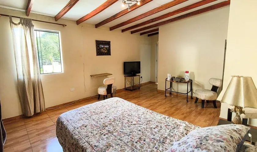 Private Suite Room - Image 1