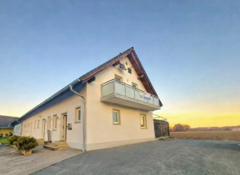 Loipersdorf Living - Golf & Therme - Image 1