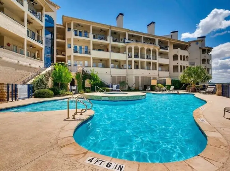 Island Oasis on Lake Travis - Image 1