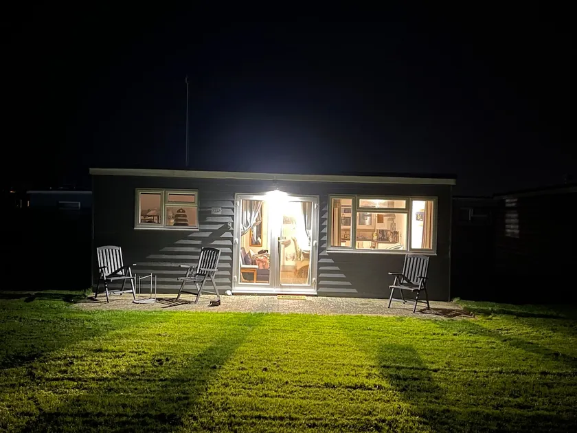Camber Sands Holiday Pk - Lovely 2 Bedroom Chalet - Image 1
