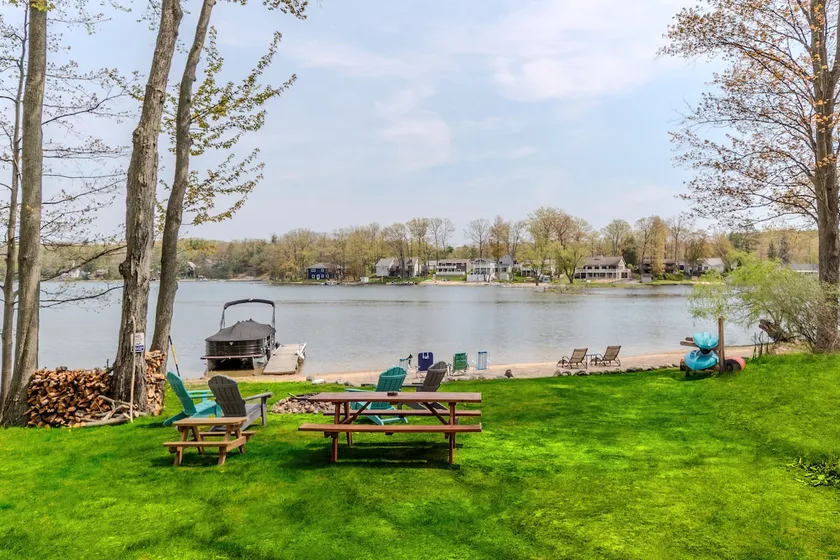 Lakefront Private Beach w/ Game Room, Sleeps 12+ - Image 1