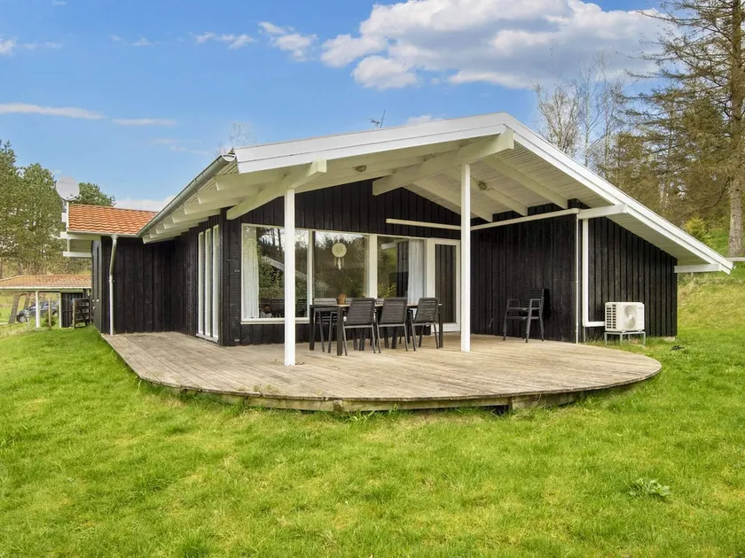 8 person holiday home in Ebeltoft - Image 1