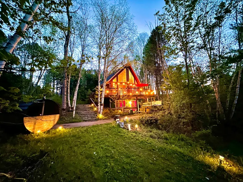 Adventures On the Lake: Boat, Spa, Cinema, Trails - Image 1
