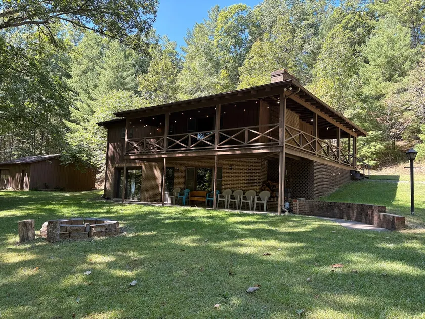 Rustic Retreat - Image 1