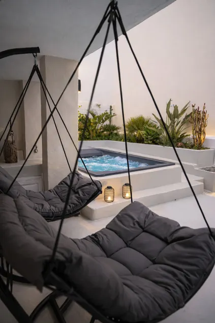 Evmenia Luxury Cave Villa - Image 1