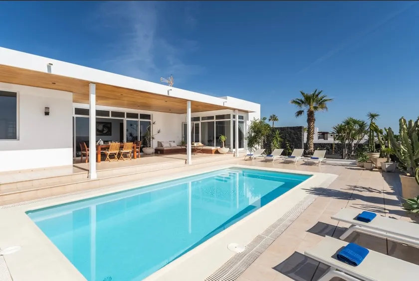 Villa Dois Mares - Image 1