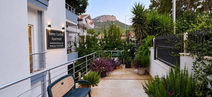 Forest City Balcony Suite 23 - Image 1