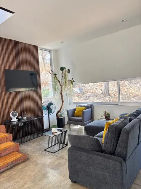 A natural setting close to the city! - Image 1