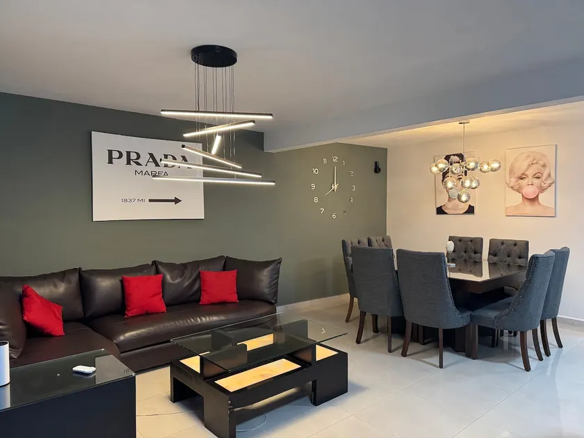 Marfa's Place - Minimalist apartment with pool - Image 1