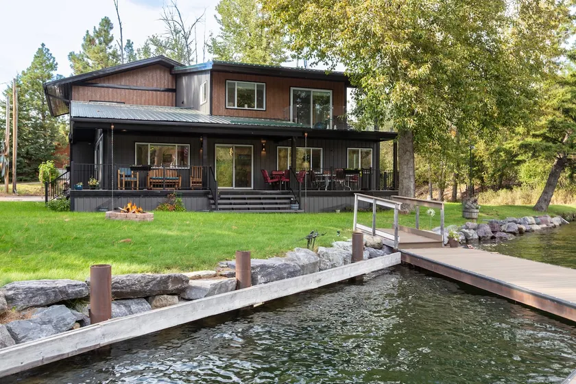 Rivers End Cabin on Flathead Lake, Walk To Bigfork - Image 1