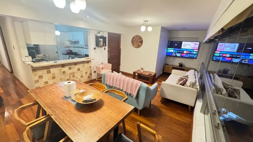 Apartment in front of Parque Renacimiento, 1st floor - Image 1