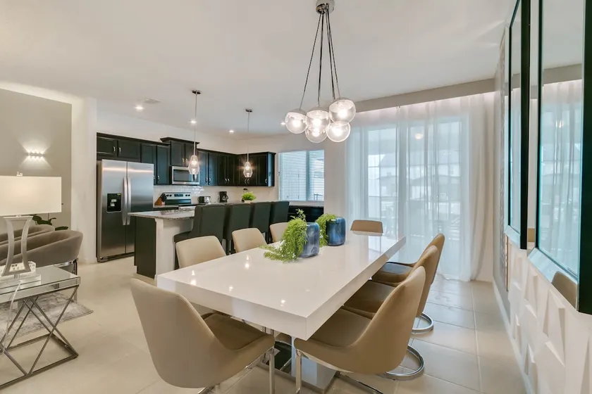 4 Bedrooms / 4.5 Bathrooms / Solara (8964 AD) - Image 1