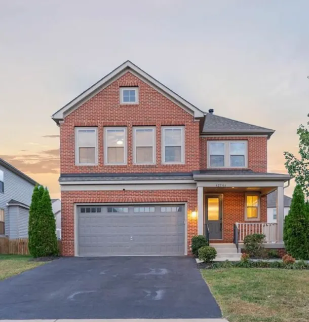 Luxurious Stylish Home 5BD Prime Location - Image 1