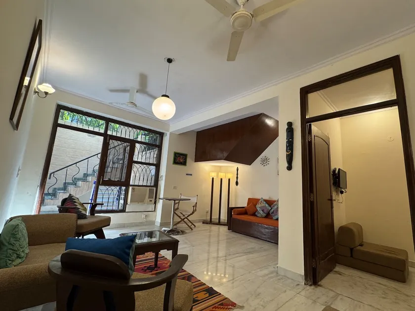 Paradiso, Studio Apartment in Nizamuddin East. - Image 1