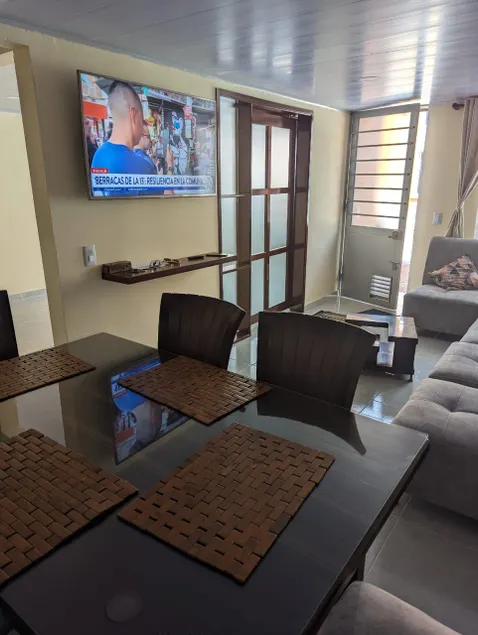 BEAUTIFUL HOUSE FOR A FAMILY STAY - Image 1