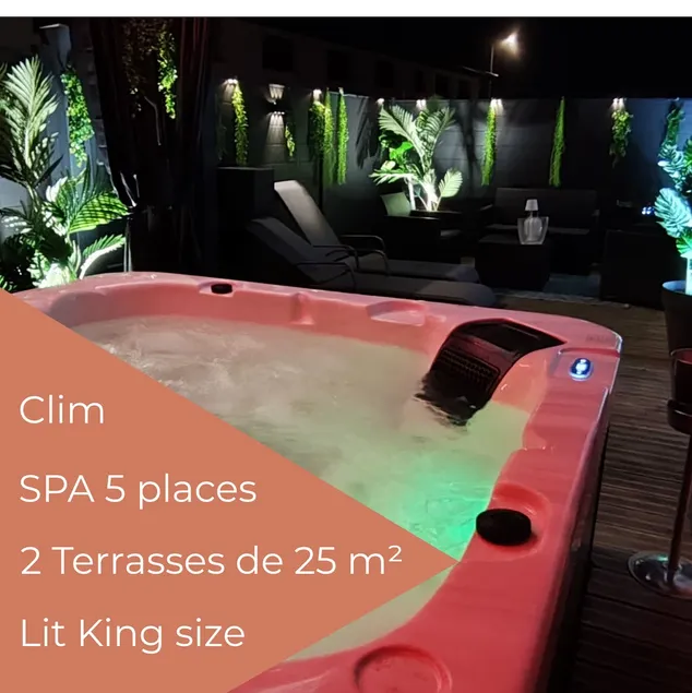 Love Room, spa, sauna, entire villa, privacy - Image 1
