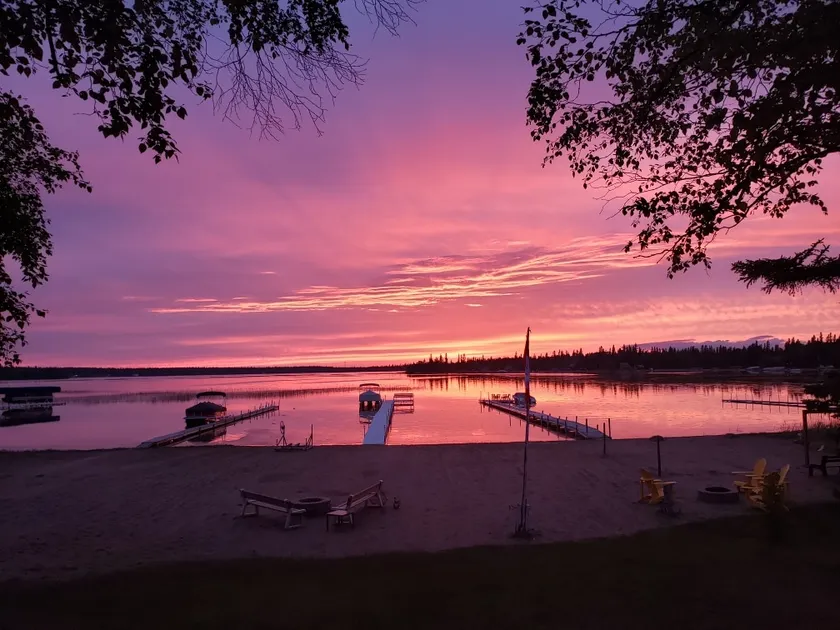 Emma Lake 4 Seasons Water Front Cabin For Rent - Image 1