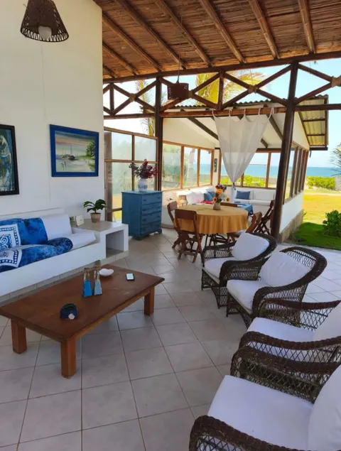 Beachfront house in Vichayito - Image 1