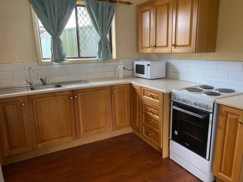 Kingscote Rest - Image 1